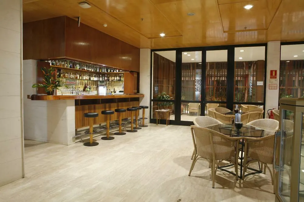 ****  Hotel Escuela Santa Cruz España